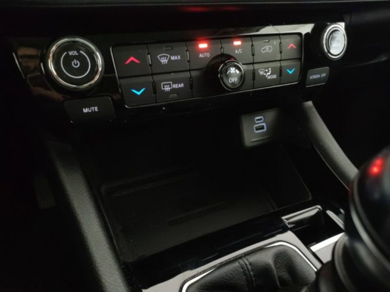 Jeep Compass usata a Modena (17)