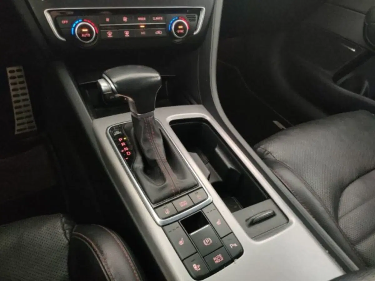 Kia Optima Sport Wagon usata a Modena (17)
