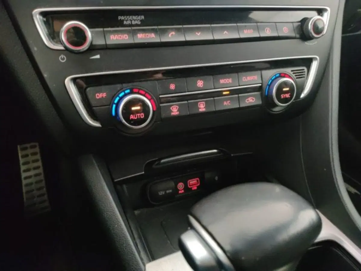 Kia Optima Sport Wagon usata a Modena (18)