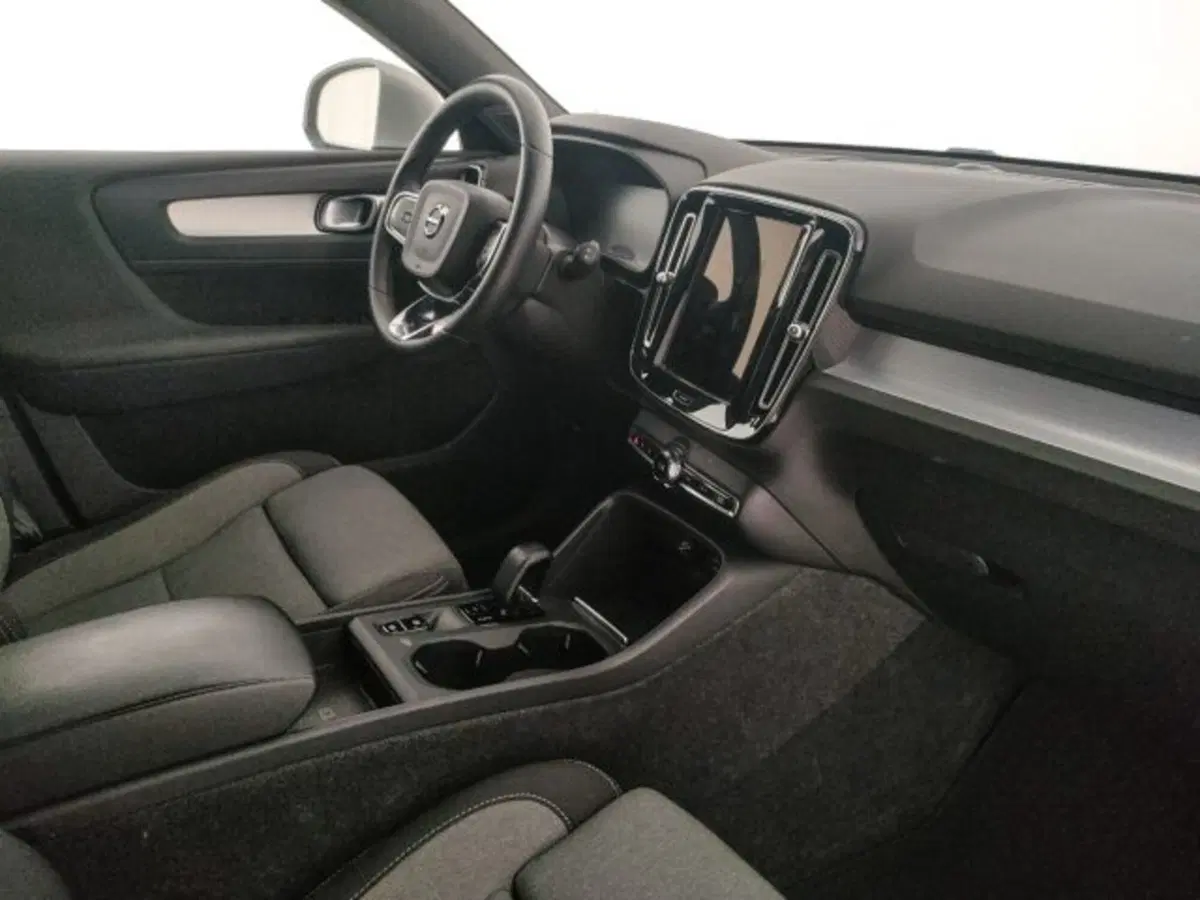 Volvo XC40 usata a Modena (12)