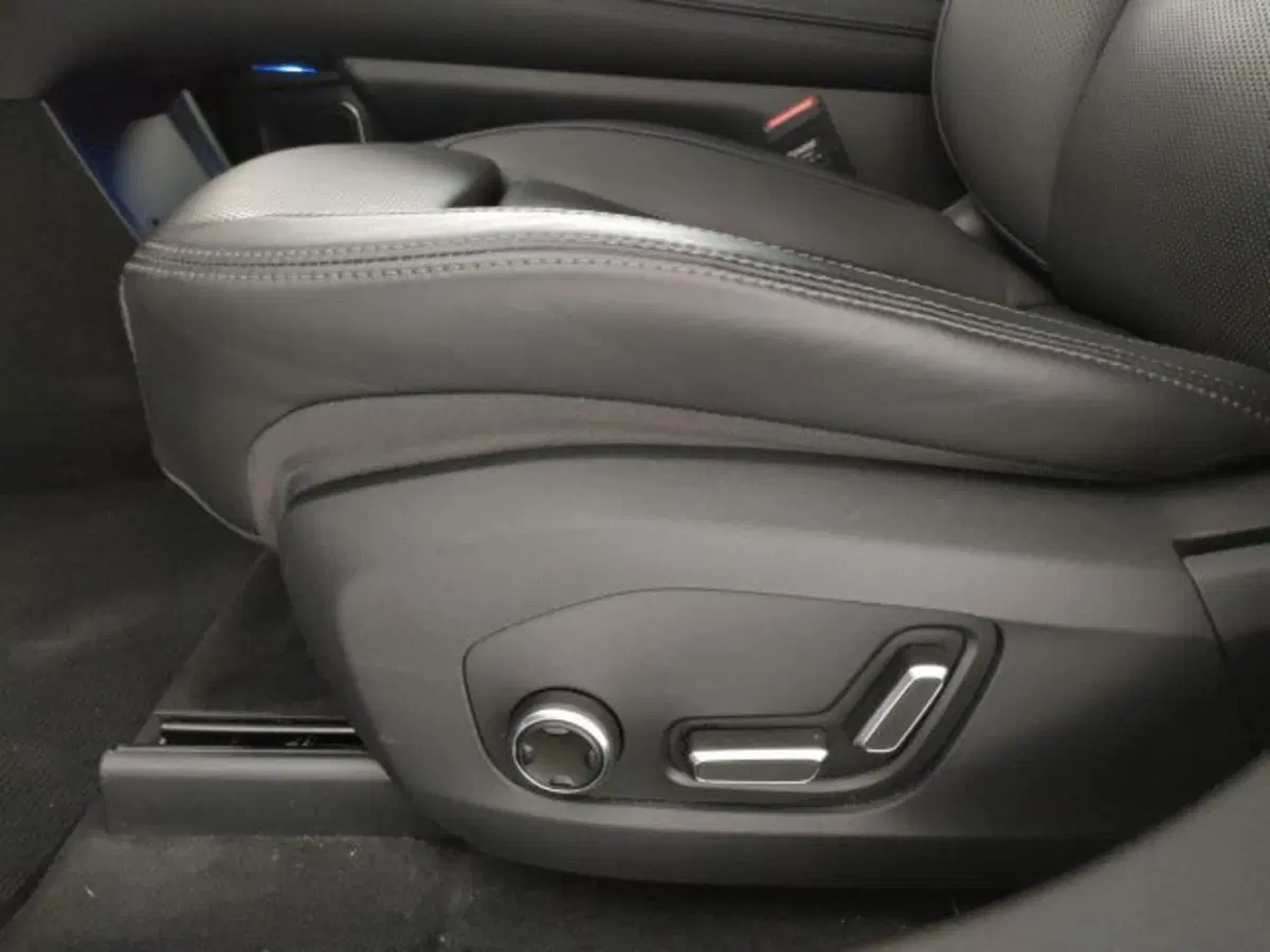 Polestar Polestar 4 usata a Modena (17)