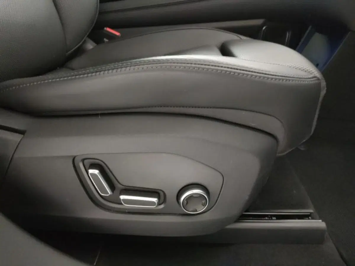 Polestar Polestar 4 usata a Modena (18)