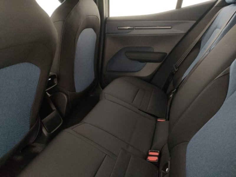 Volvo EX30 nuova a Modena (10)