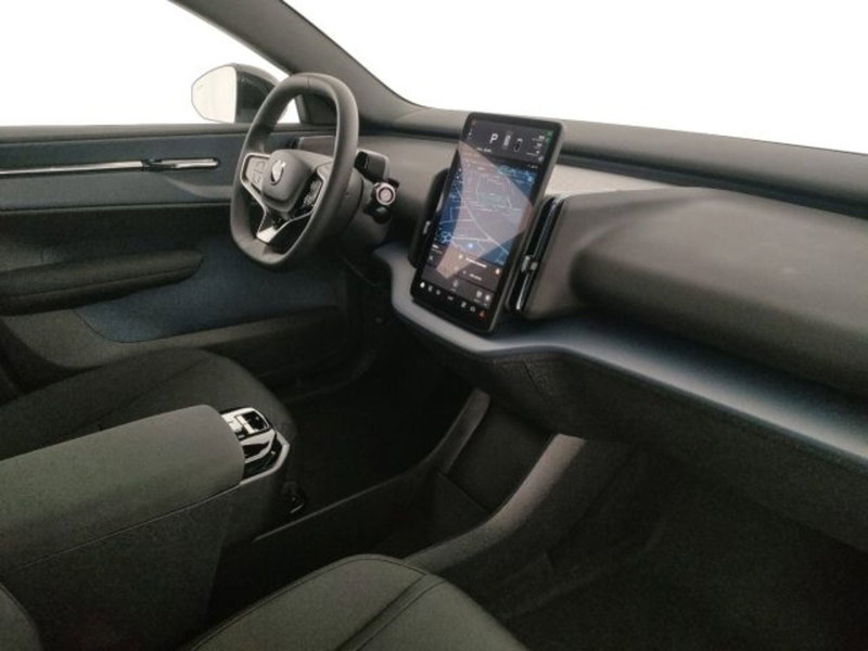 Volvo EX30 nuova a Modena (12)