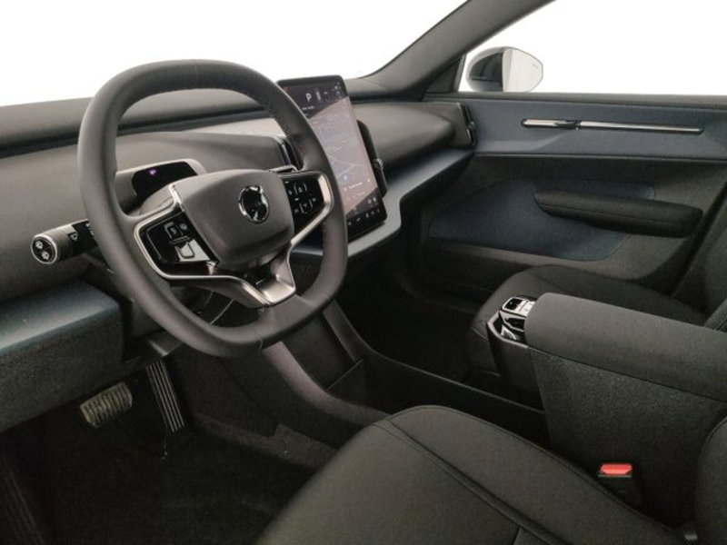 Volvo EX30 nuova a Modena (9)