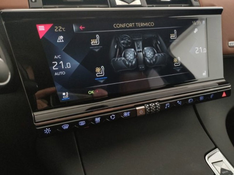 Ds DS 7 usata a Modena (16)