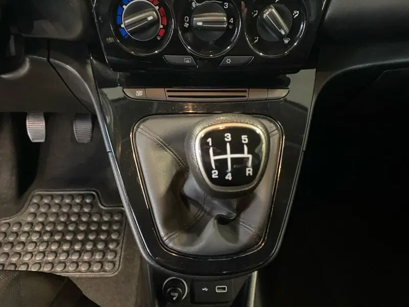 Lancia Ypsilon usata a Torino (12)