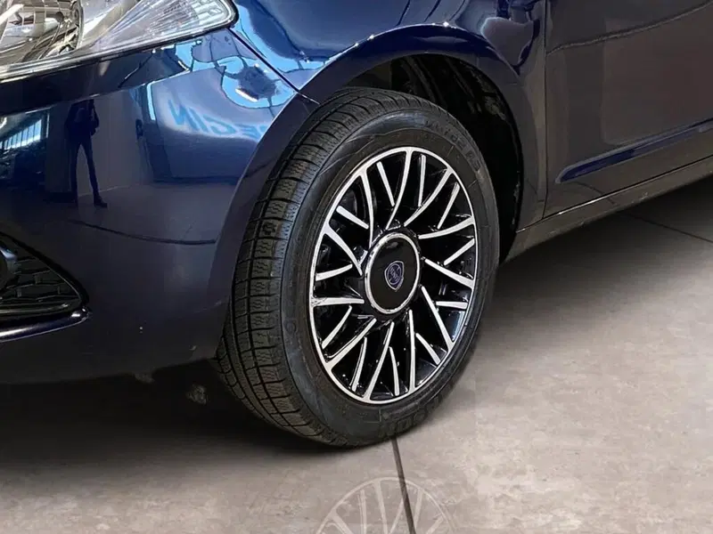 Lancia Ypsilon usata a Torino (15)