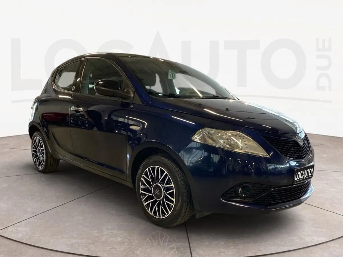 Lancia Ypsilon usata a Torino (3)