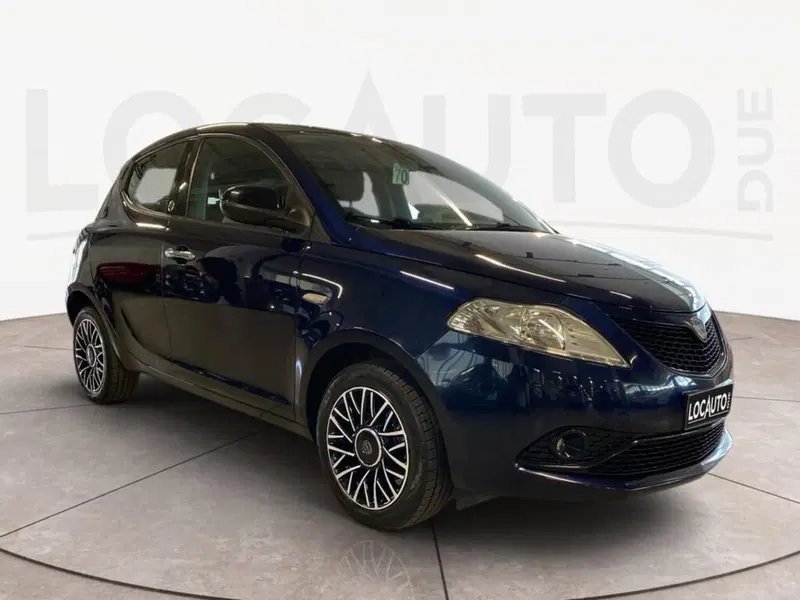 Lancia Ypsilon usata a Torino (3)