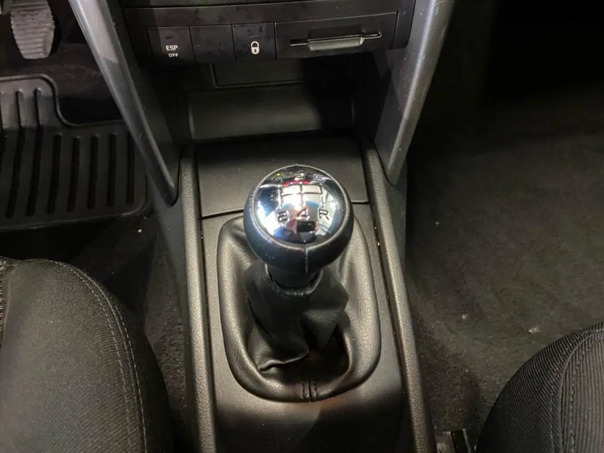 Peugeot 207 usata a Torino (11)