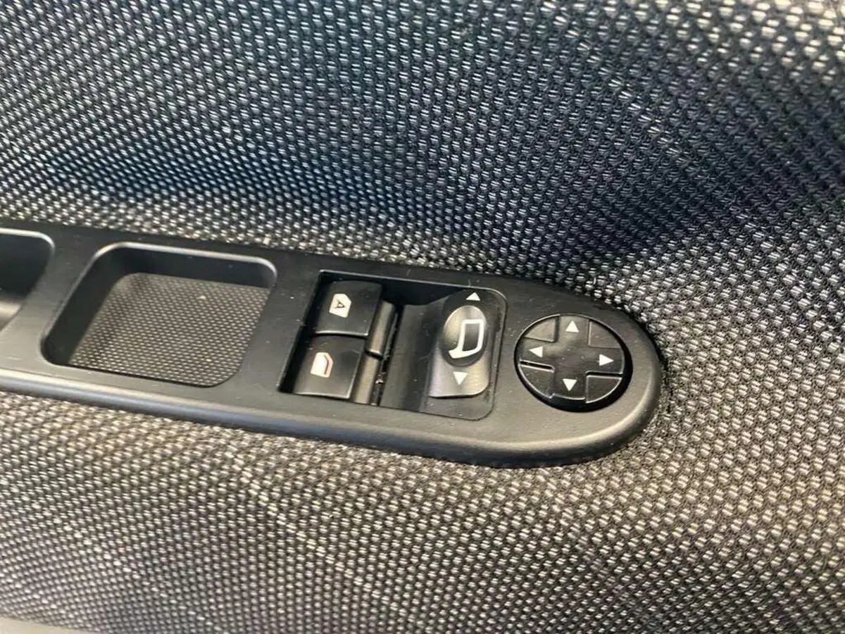 Peugeot 207 usata a Torino (14)