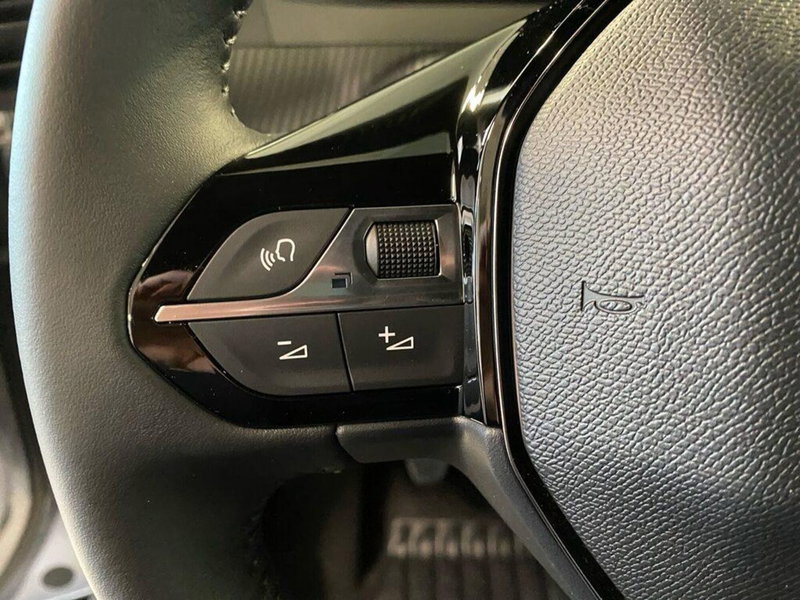 Peugeot 2008 nuova a Torino (13)