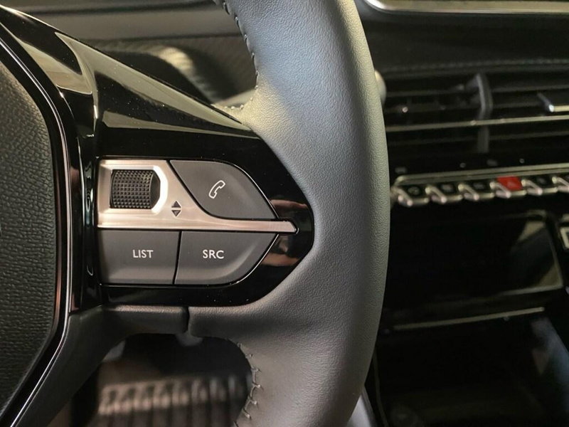 Peugeot 2008 nuova a Torino (14)