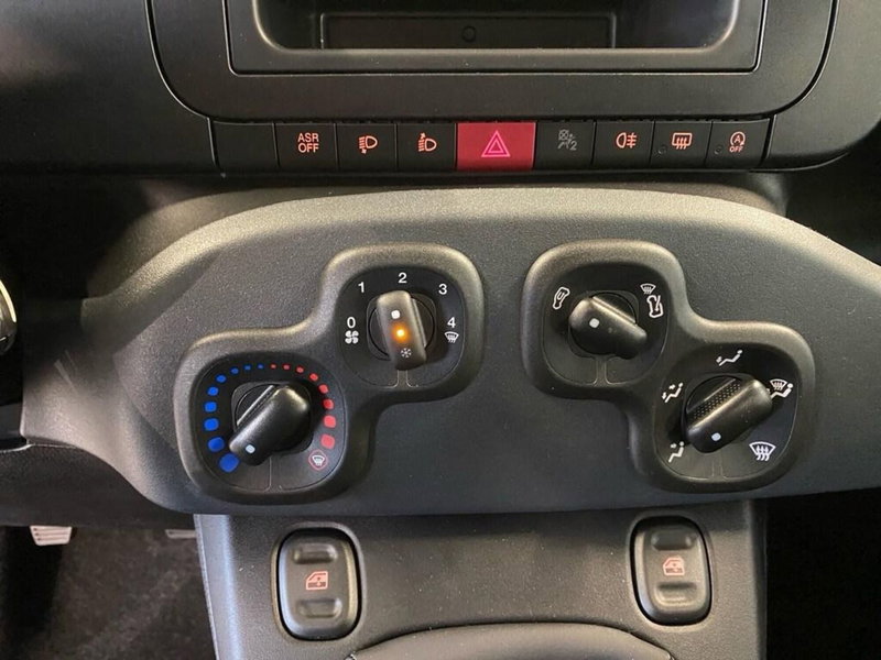 Fiat Panda Cross nuova a Torino (11)