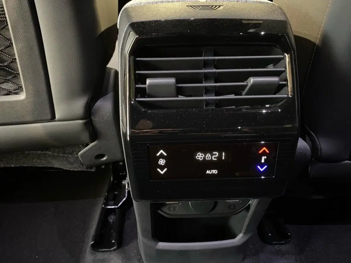 Peugeot 5008 nuova a Torino (13)