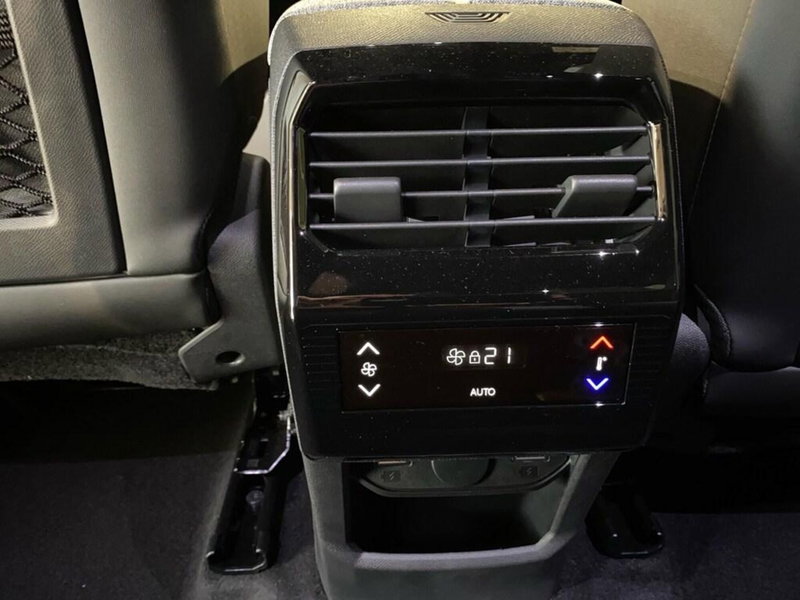 Peugeot 5008 nuova a Torino (13)