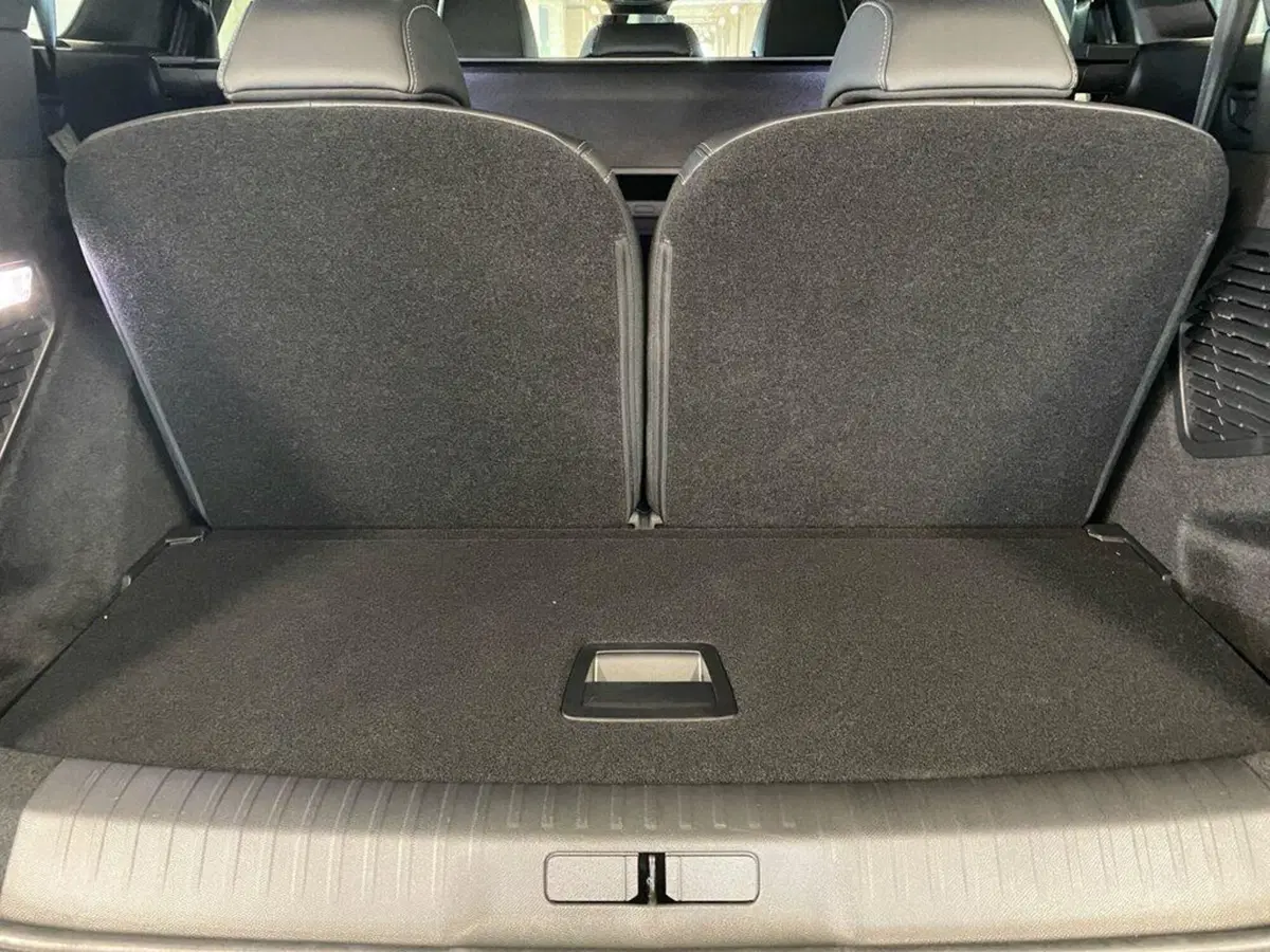 Peugeot 5008 nuova a Torino (9)