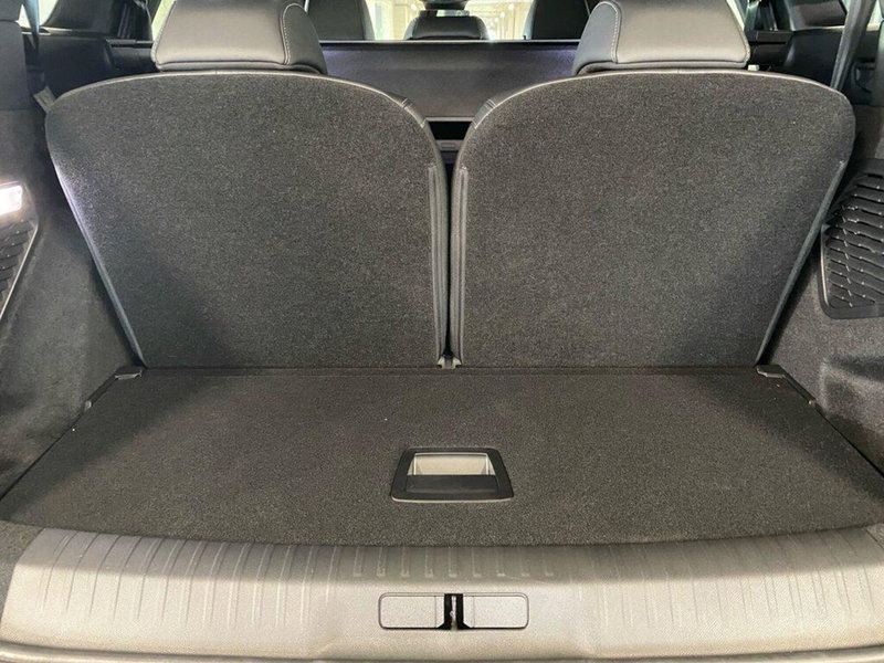 Peugeot 5008 nuova a Torino (9)