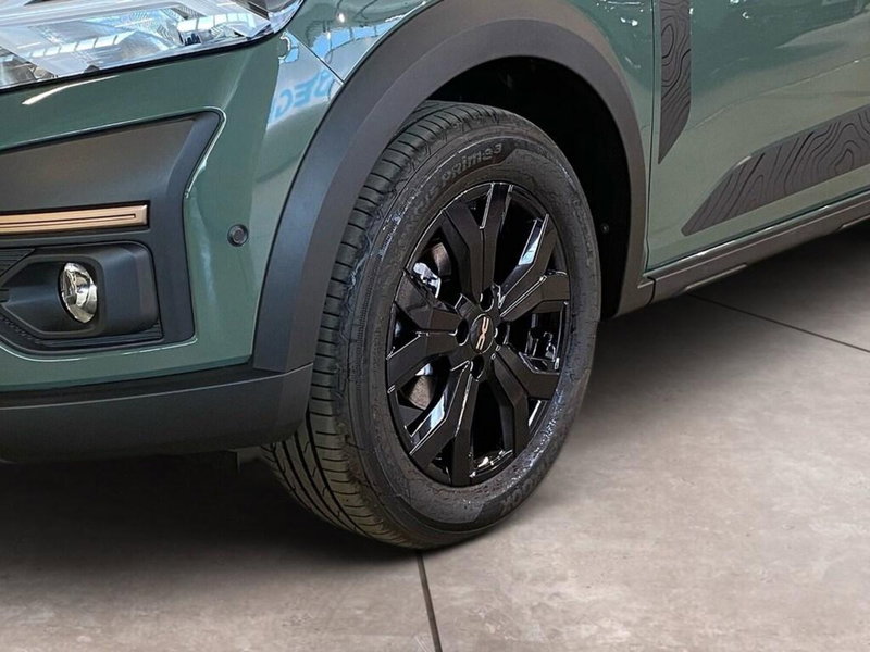 Dacia Sandero Stepway nuova a Torino (15)