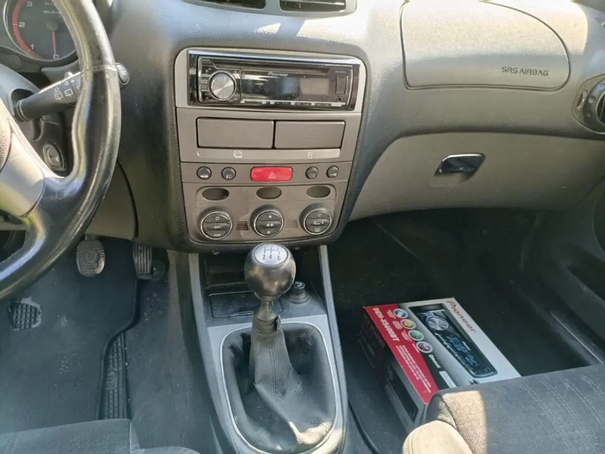 Alfa Romeo 147 usata a Sondrio (7)