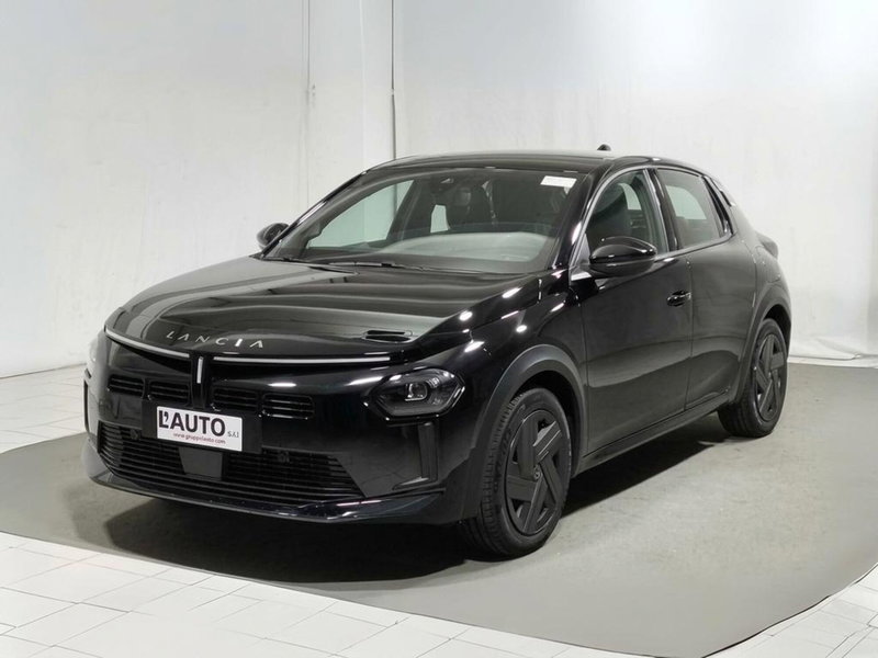 Lancia Ypsilon nuova a Sondrio