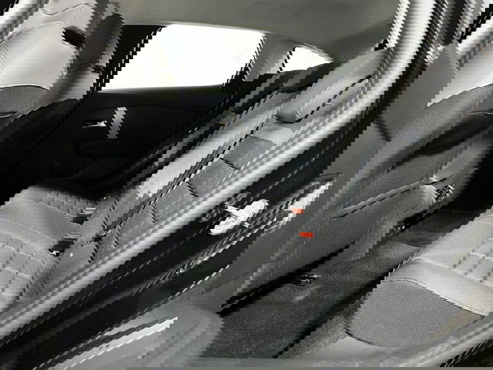 Citroen C4 nuova a Sondrio (11)