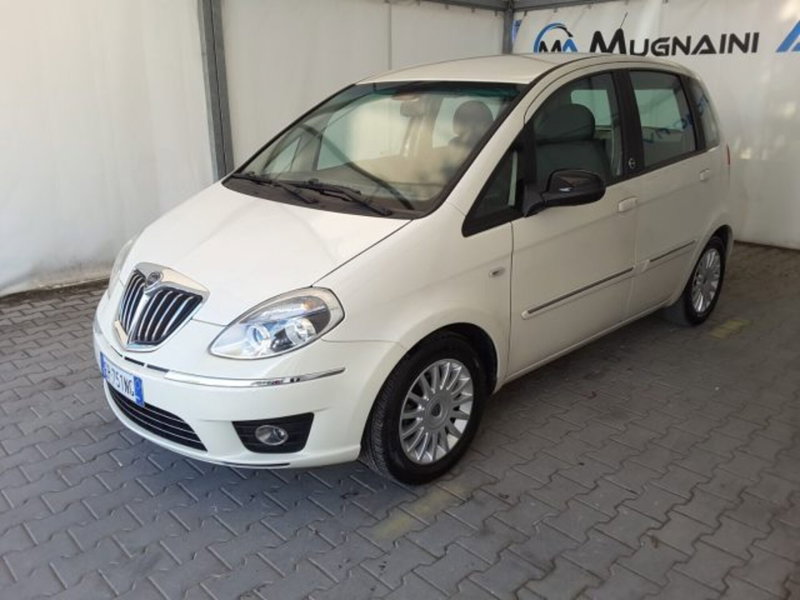 Lancia Musa usata a Firenze (3)