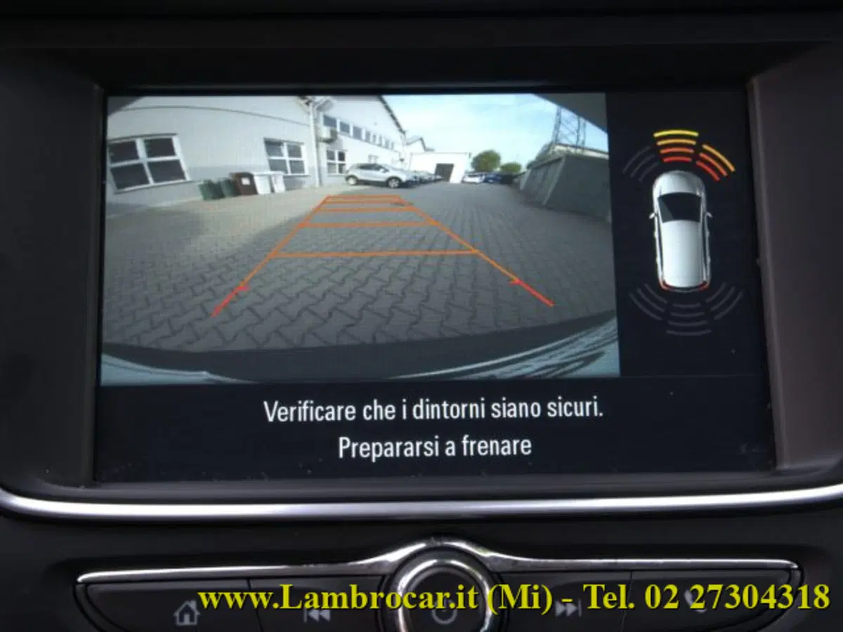 Opel Crossland X usata a Milano (11)