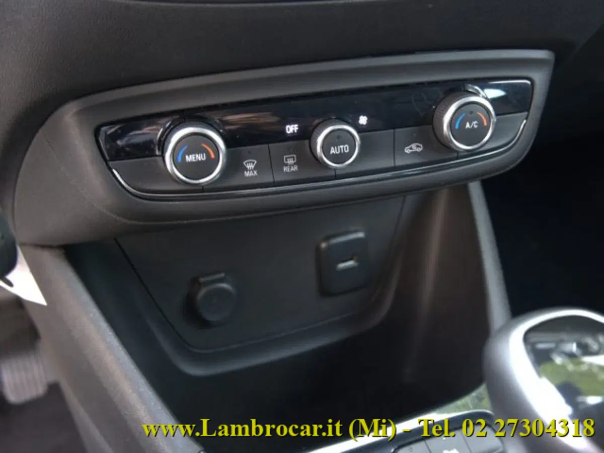 Opel Crossland X usata a Milano (7)