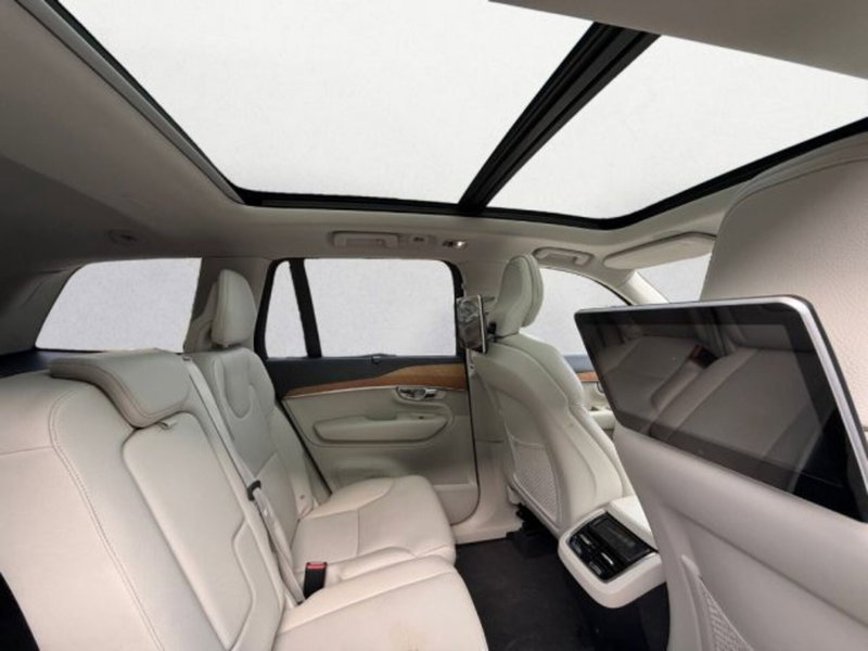 Volvo XC90 usata a Udine (8)