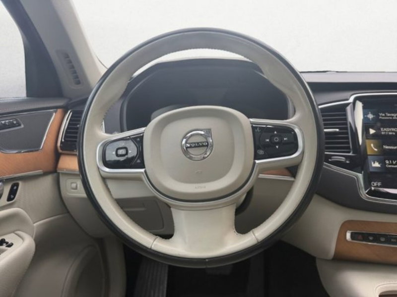 Volvo XC90 usata a Udine (9)
