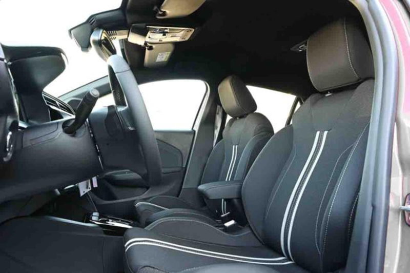 Opel Corsa usata a Torino (12)