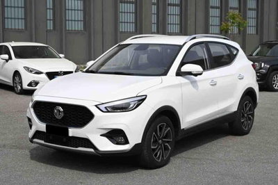 Mg ZS ZS 1.5 Luxury del 2023 usata a Pianezza