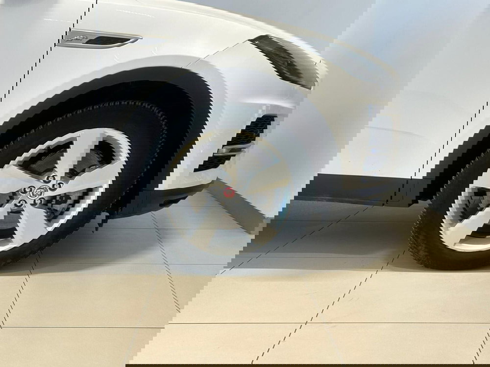 Jaguar E-Pace usata a Napoli (9)