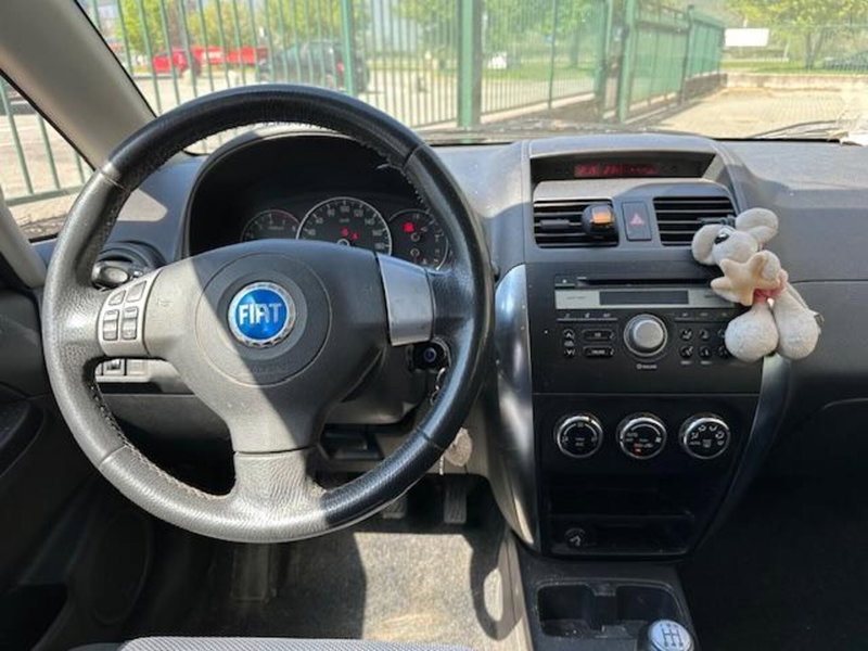 Fiat Sedici usata a Sondrio (11)