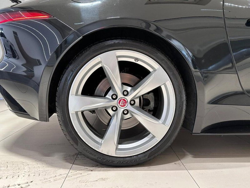 Jaguar F-Type Cabrio usata a Varese (9)