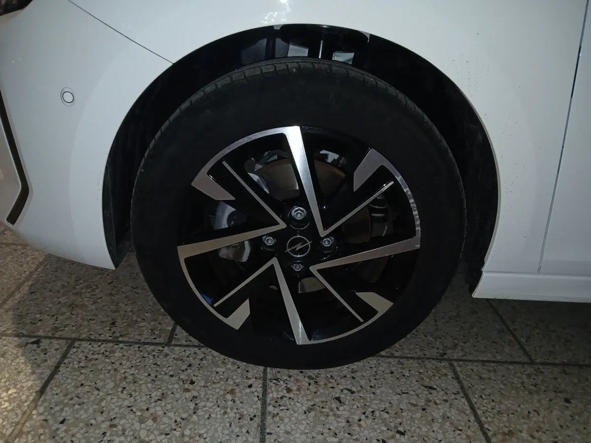 Opel Corsa usata a Brindisi (10)