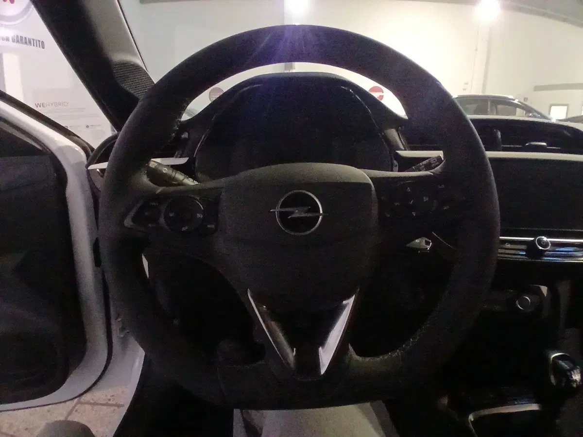 Opel Corsa usata a Brindisi (14)
