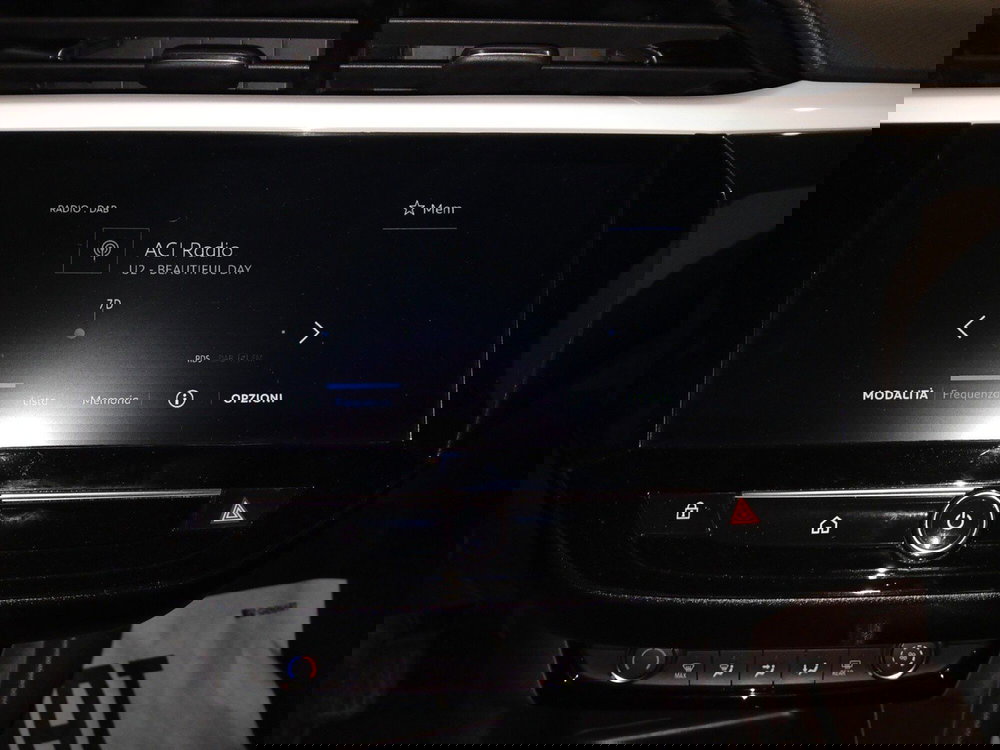 Opel Corsa usata a Brindisi (17)