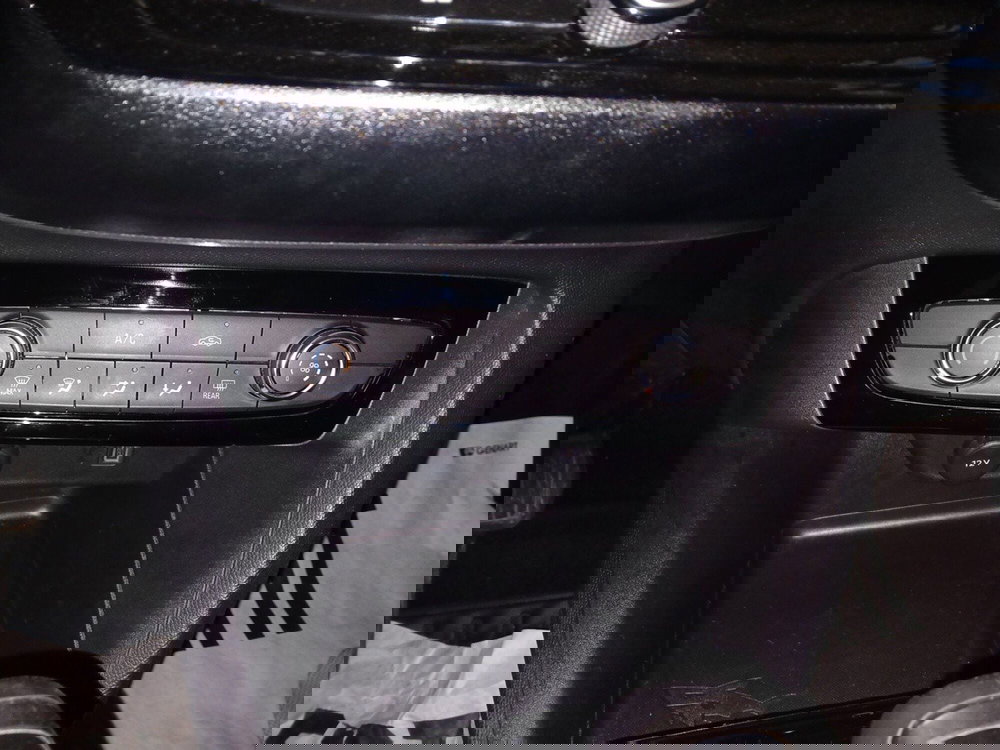 Opel Corsa usata a Brindisi (18)