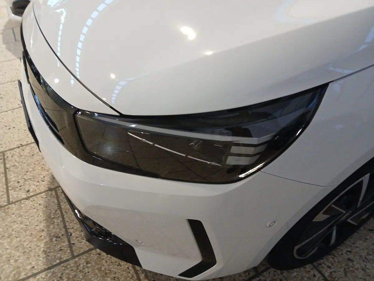 Opel Corsa usata a Brindisi (4)