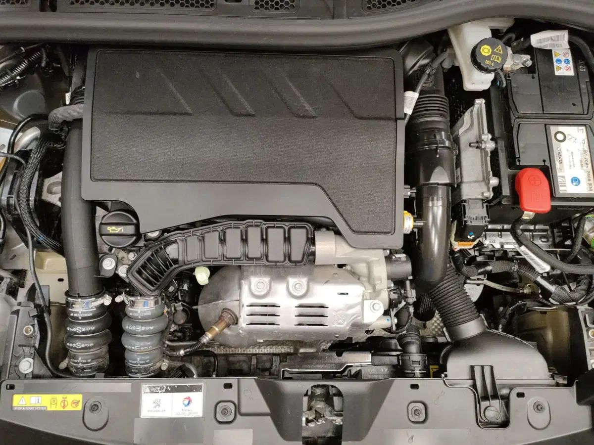 Peugeot 2008 usata a Macerata (9)