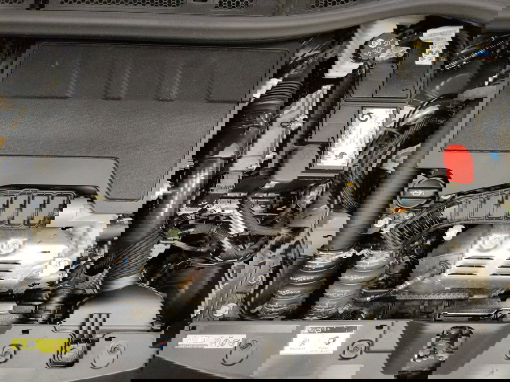 Peugeot 2008 usata a Macerata (9)