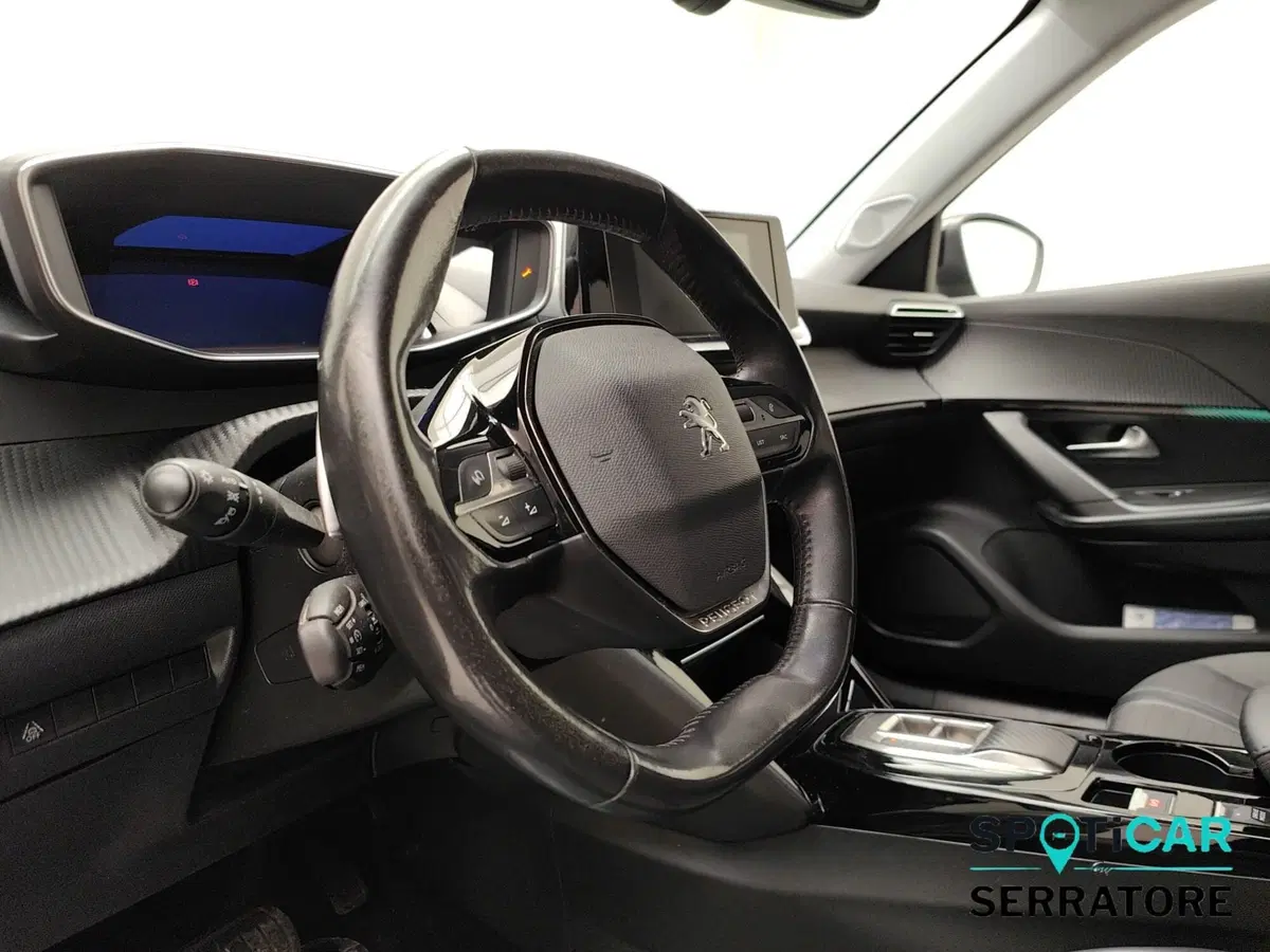 Peugeot 2008 usata a Como (9)