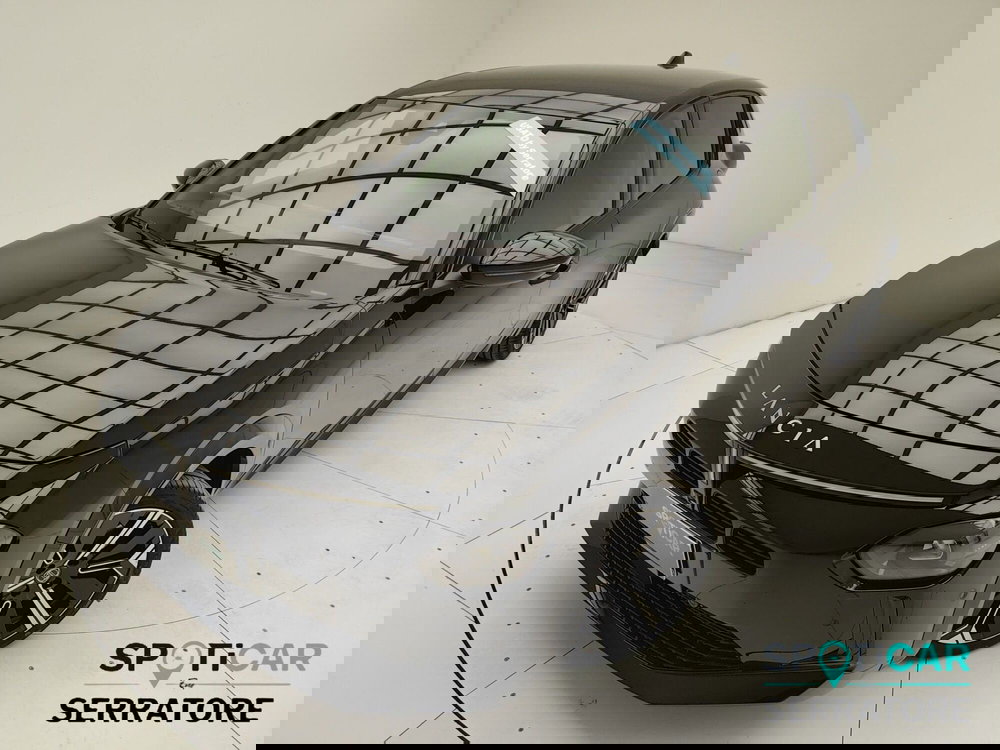 Lancia Ypsilon usata a Como (15)