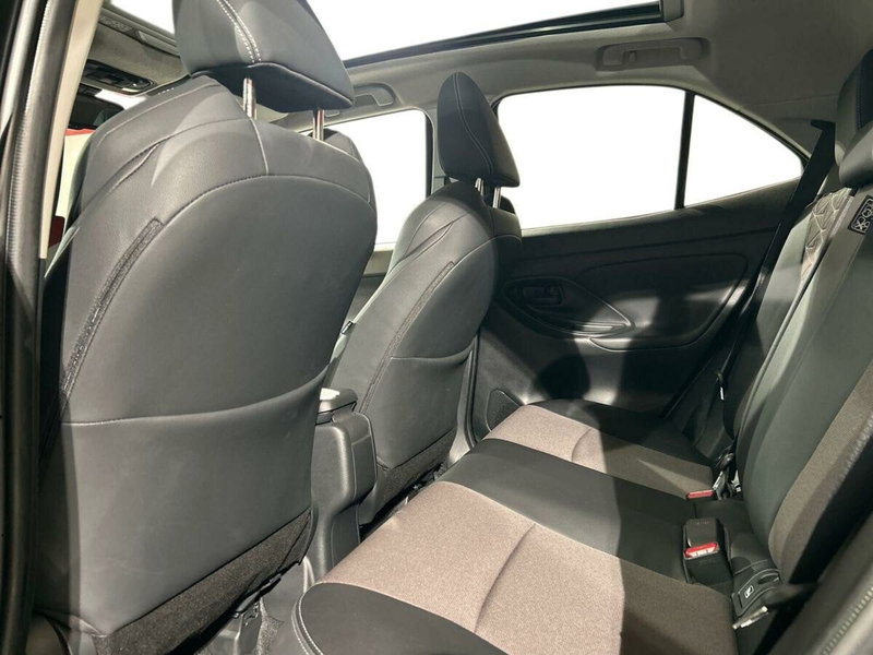 Toyota Yaris Cross usata a Lecco (11)