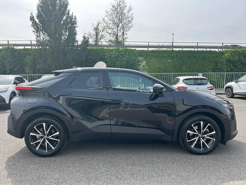 Toyota Toyota C-HR usata a Piacenza (7)