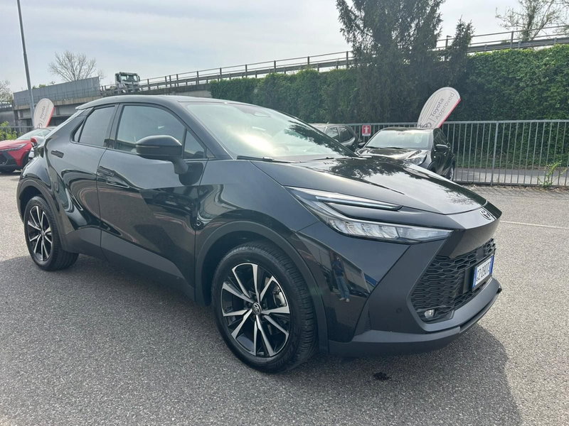 Toyota Toyota C-HR usata a Piacenza (8)