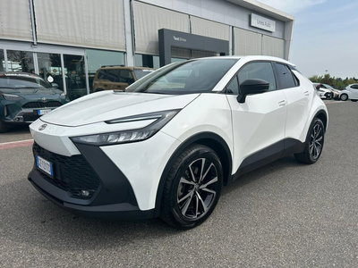 Toyota Toyota C-HR 2.0 phev Trend eco fwd e-cvt del 2025 usata a Piacenza